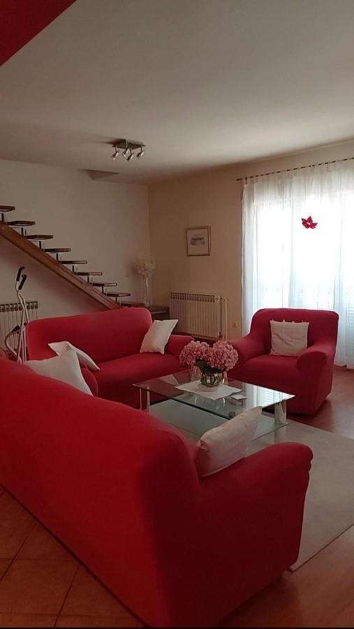 Apartmani Katarina Mundanije Exterior photo