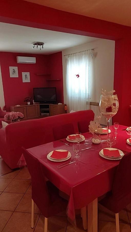 Apartmani Katarina Mundanije Exterior photo